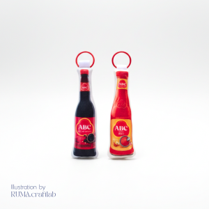 Puff Keychain<br><span style="font-size: 75%;">(Gantungan Kunci Plushie)</span>