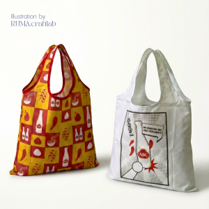 Reusable Foldable Tote Bag<br><span style="font-size: 75%;">(Tas Lipat Praktis untuk Belanja & Traveling)</span>